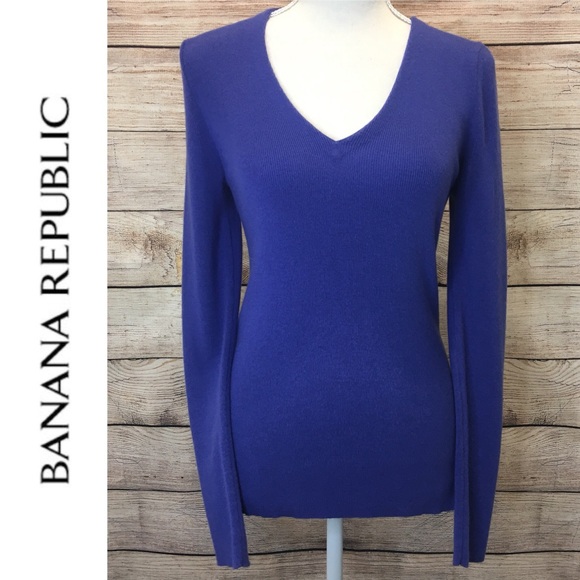 Banana Republic Sweaters - Banana Republic Merino Wool Sweater